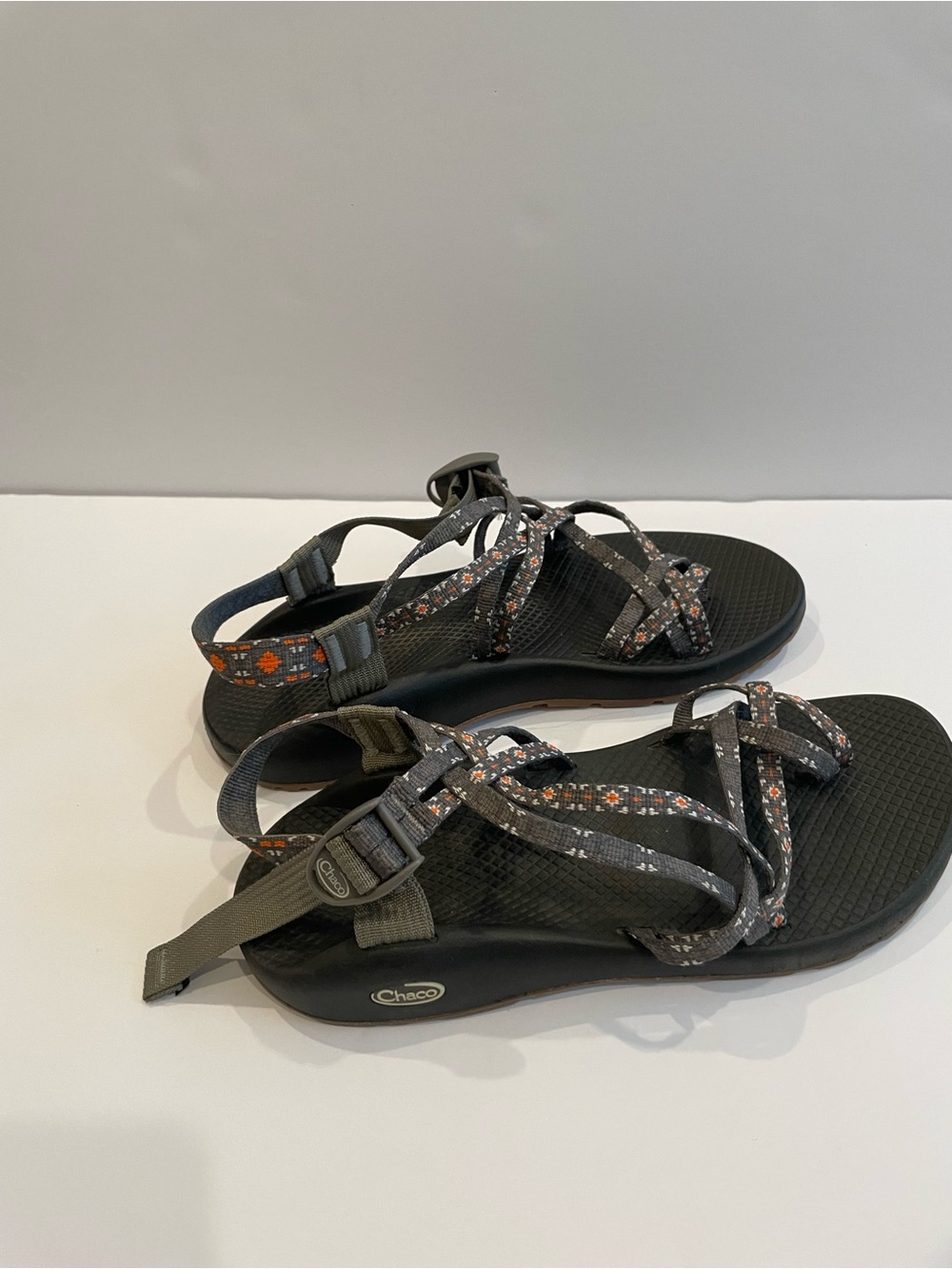 Chaco ZX2 Creed Golden Classic Sandals women’s size 11